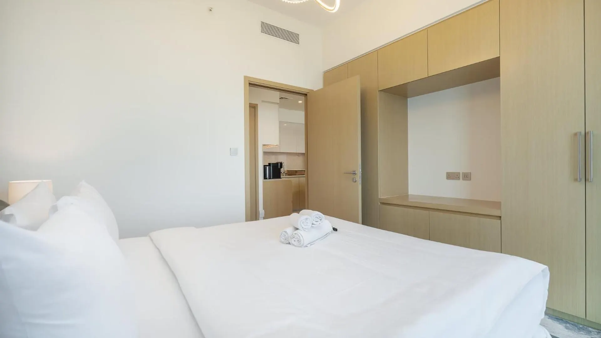Apartment Modern Comfort And Stylish 1-Bedroom In Downtown That Sleeps 2 Dubai United Arab Emirates