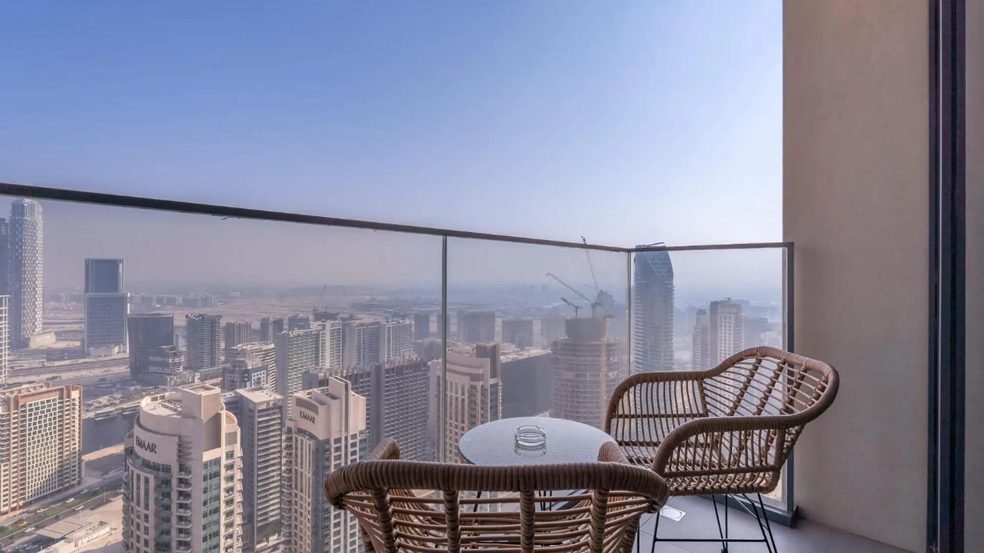 Modern Comfort And Stylish 1-Bedroom In Downtown That Sleeps 2 Dubai United Arab Emirates