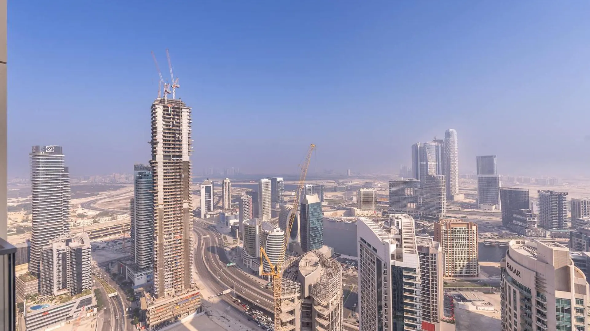 Modern Comfort And Stylish 1-Bedroom In Downtown That Sleeps 2 Dubai Apartment